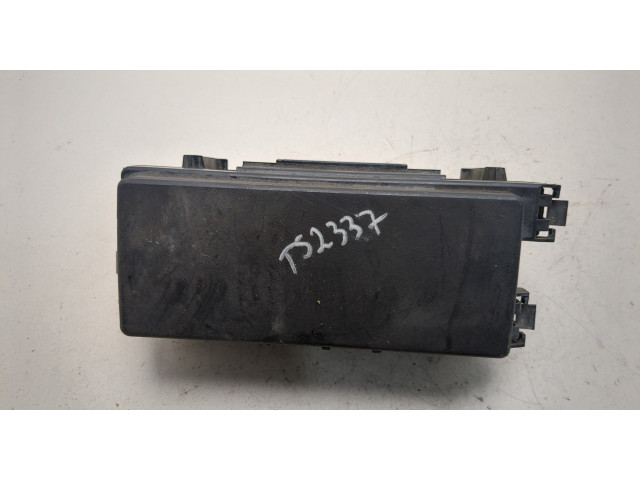 Блок предохранителей  Jeep Commander 2006-2010         