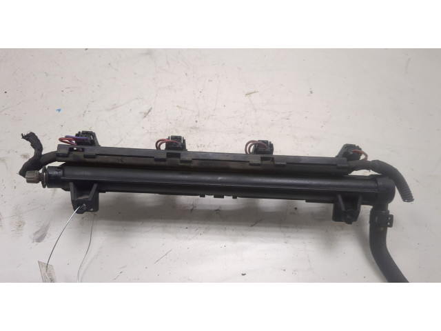 Форсунка топливная Volkswagen Golf 5 2003-2009 036133320C, 036906031AG