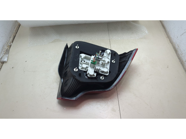 Задний фонарь          