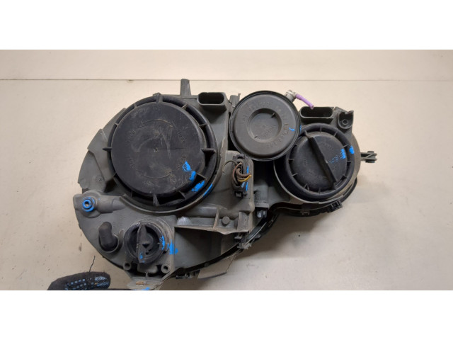 Фара передняя Mercedes C W203 2000-2008 правая