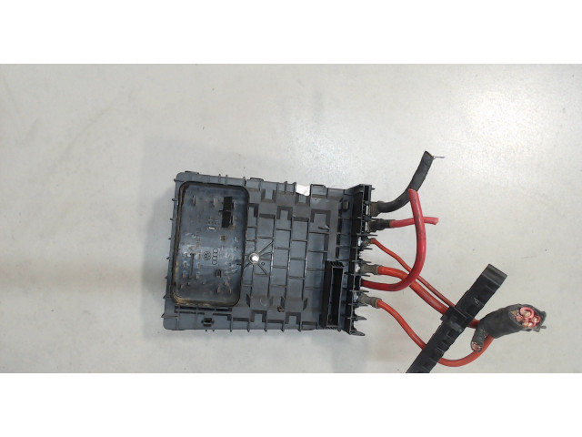 Блок предохранителей Volkswagen Golf 5 2003-2009 1K093712A 5 1.9