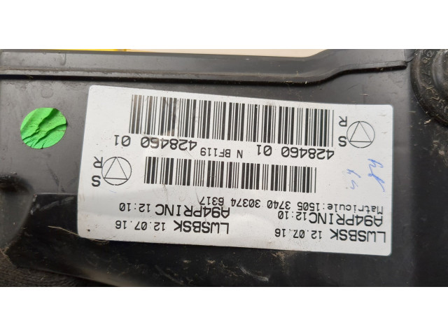 Блок предохранителей Peugeot 2008 2013-2019 9671924480