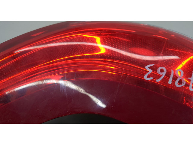 Задний фонарь          