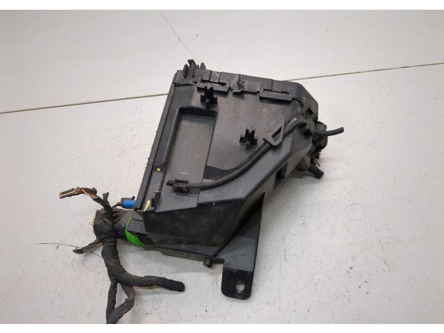 Блок предохранителей Jeep Compass 2017-2021