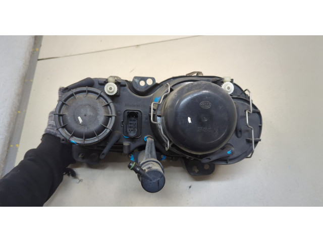 Фара передняя  Jaguar X-Type 2001-2009 правая 