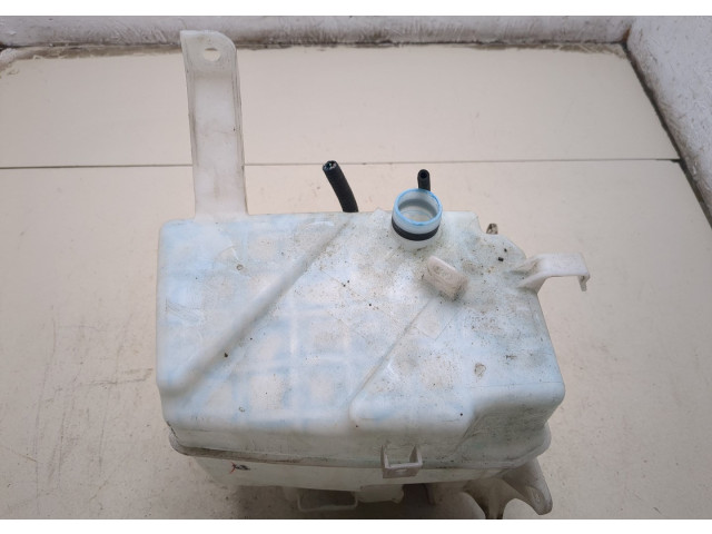 Бачок омывателя Lexus HS 2009-2018 8531575030, 8533060190, 8539730400