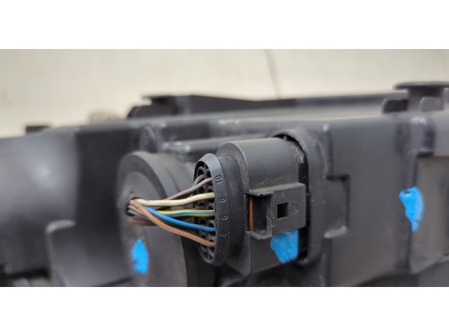 Фара передняя  Volkswagen Golf 6 2009-2012 правая 