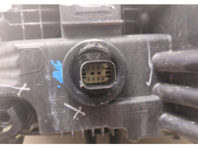 Фара передняя GMC Acadia 2019-2025 левая