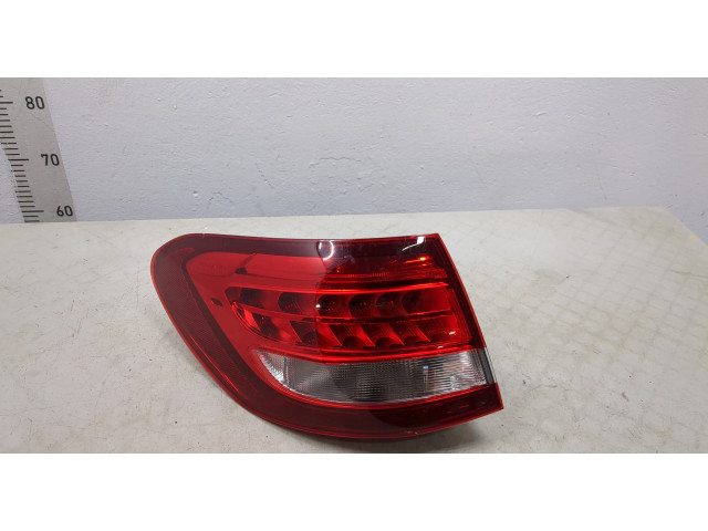 Задний фонарь          