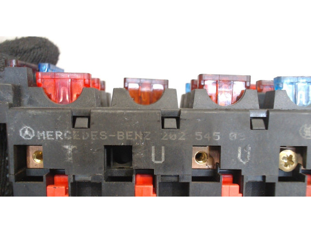 Блок предохранителей  Mercedes C W202 1993-2000      0254503     2