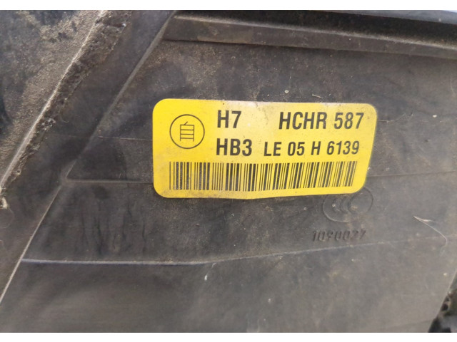 Фара передняя  Volvo C30 2006-2013 правая 