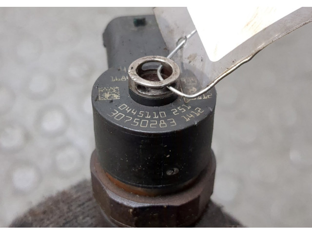 Форсунка топливная Volvo S80 2006-2016 0445110251