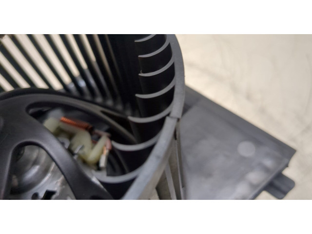 Моторчик печки Volkswagen Golf 4 1997-2005