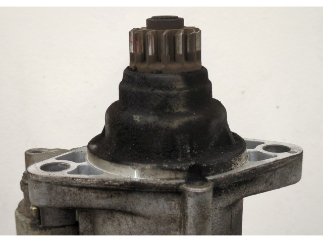 Стартер  Volkswagen Passat 8 2015-      