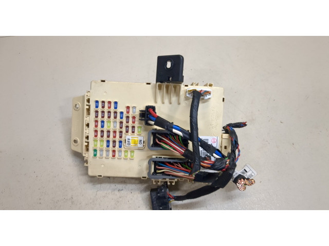 Блок предохранителей  KIA Ceed 2012-2018         