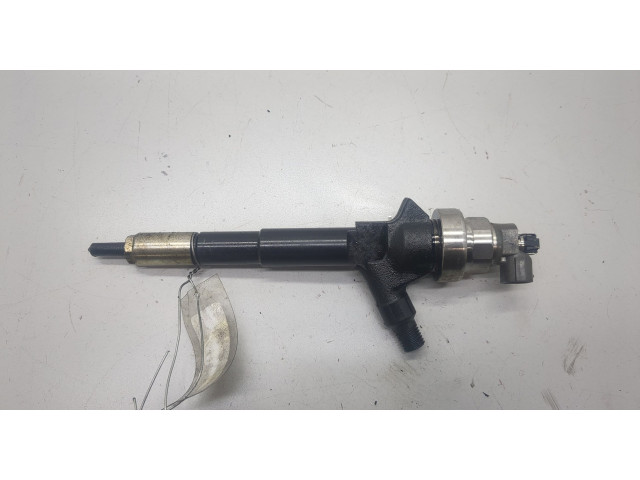 Форсунка топливная  Opel Meriva 2010-2018    55567729     