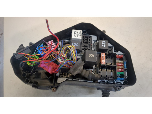 Блок предохранителей Volkswagen Touareg 2010-2014 7P0907295C