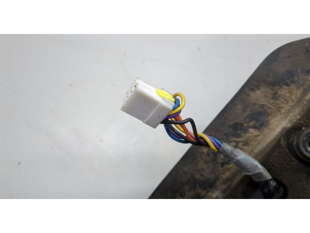 Зеркало боковое Mitsubishi Montero Sport / Pajero Sport 1996-2008 правое MR653437, MR442062