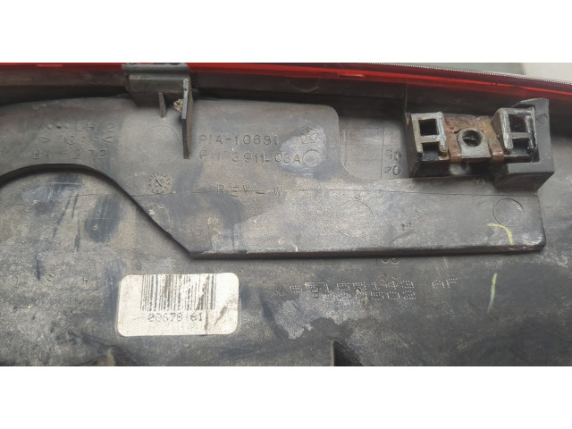 Задний фонарь