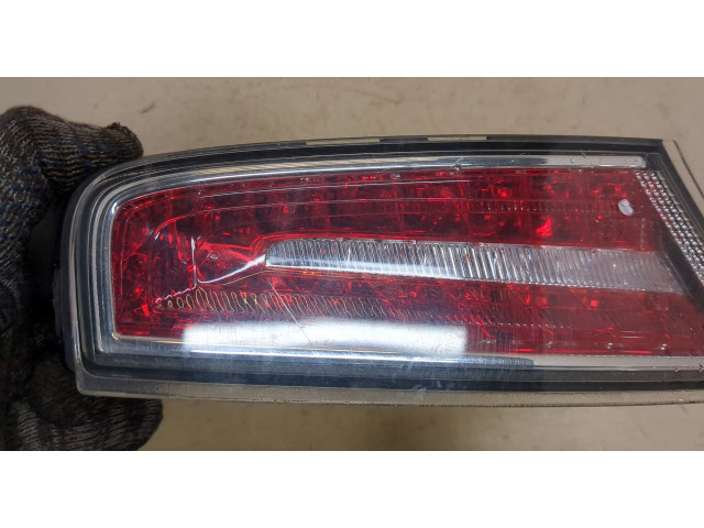 Задний фонарь          