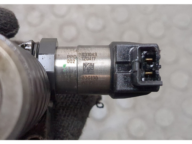 Форсунка топливная Volkswagen Passat 6 2005-2010 03G130073S