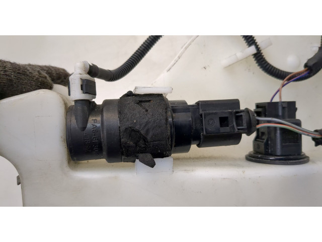 Бачок омывателя  Audi A6 (C7) 2014-2018    