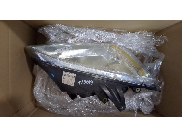 Фара передняя  Ford Focus 2 2005-2008 правая 