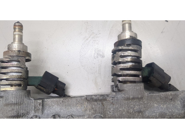 Форсунка топливная Lexus IS 2005-2016