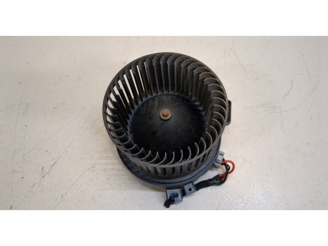 Моторчик печки Tesla Model 3