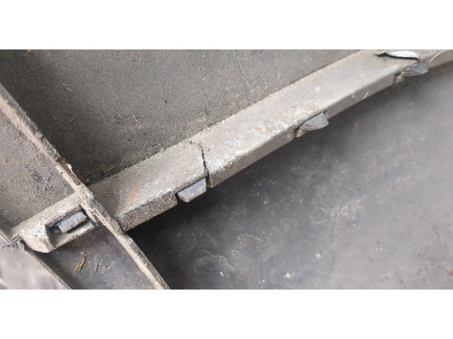 Бампер  Volkswagen Polo 2001-2005 передний   