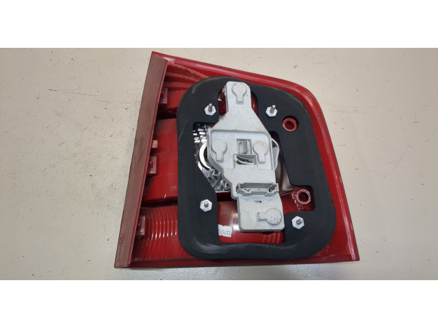 Задний фонарь          