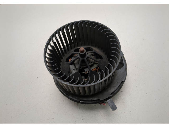 Моторчик печки Volkswagen Passat 7 2010-2019 Америка 561820015B 561820015B