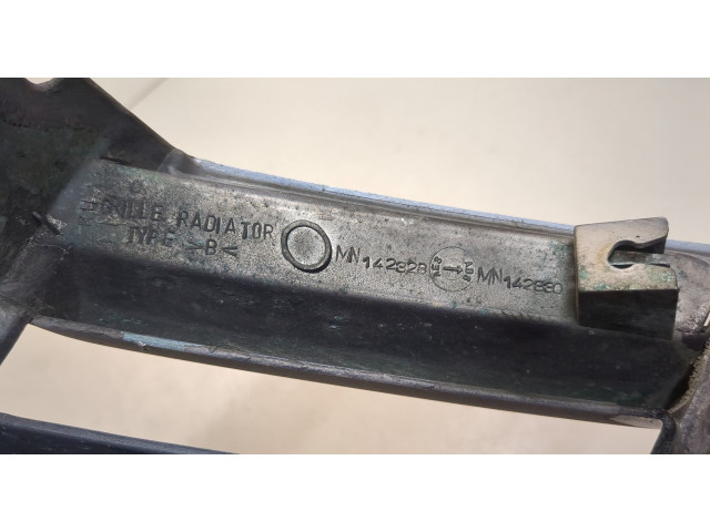 Решетка радиатора  Mitsubishi L200 2006-2015          