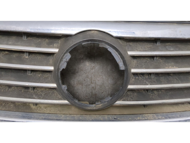 Решетка радиатора  Volkswagen Passat 6 2005-2010          