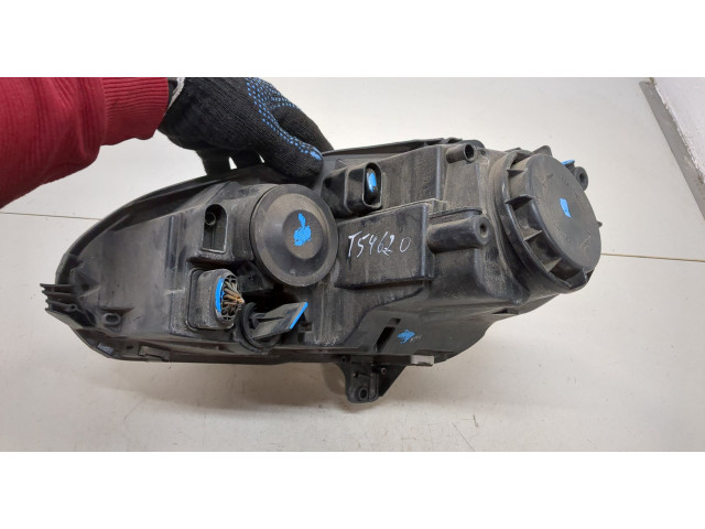 Фара передняя Volkswagen Jetta 5 2004-2010 правая