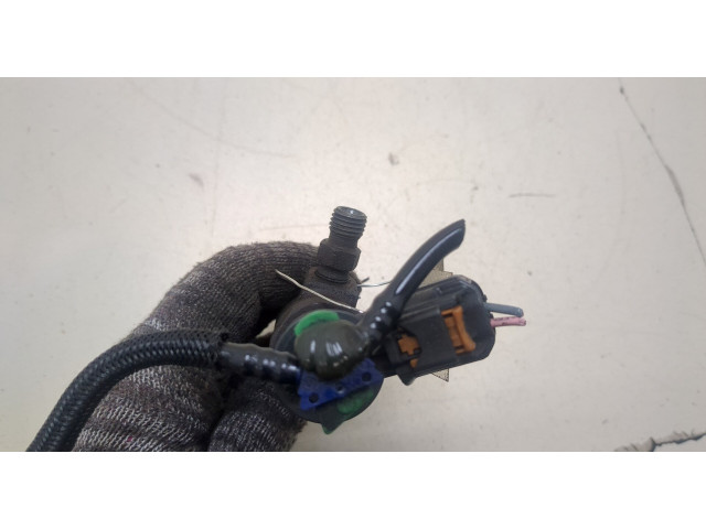 Форсунка топливная Peugeot Partner 2015-