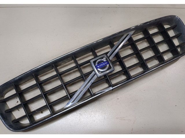Решетка радиатора  Volvo XC90 2002-2006          8620641