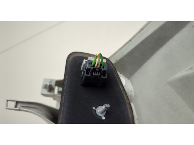 Задний фонарь          