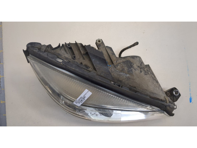 Фара передняя  Mercedes C W204 2006-2015 правая 