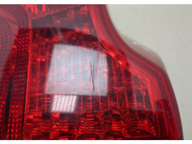 Задний фонарь          