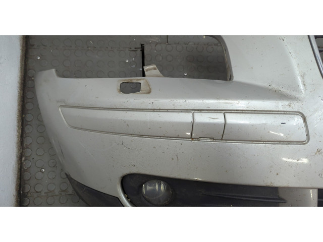 Решетка радиатора  Volvo S40 2004-          