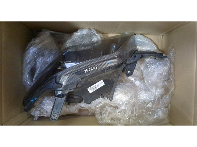 Фара передняя Mitsubishi Outlander 2003-2009 левая