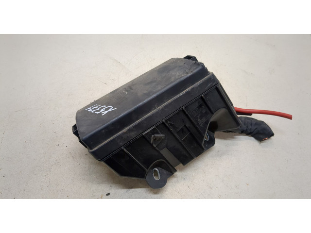 Блок предохранителей  Skoda Karoq 2017-         