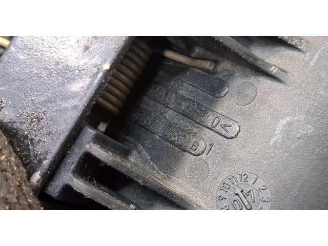 Замок капота Mercedes C W204 2007-2013