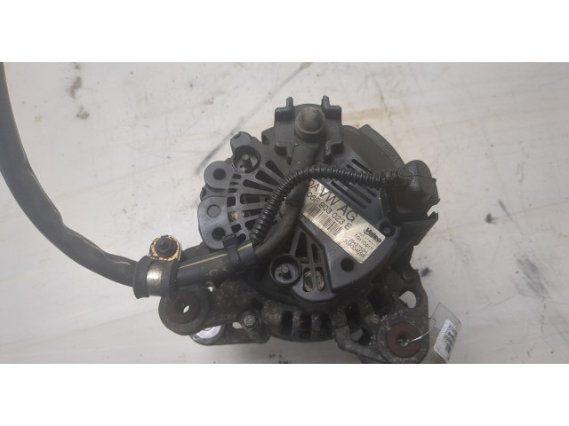 Генератор  Volkswagen Caddy 2004-2010       06f903023e    2.0 дизель