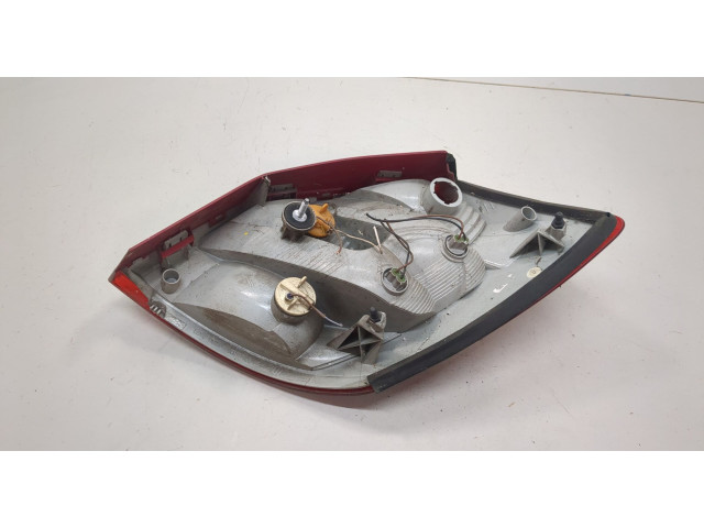 Задний фонарь 5J6945111A