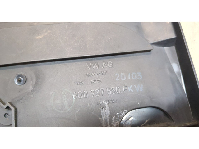 Блок предохранителей Skoda Fabia 1999-2004 6Q0937550F