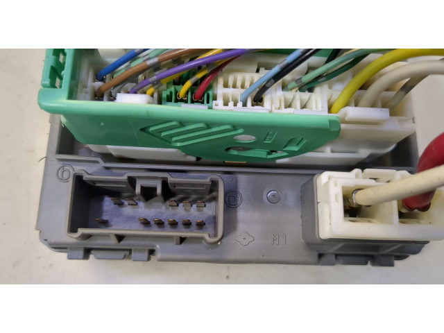 Блок предохранителей Acura MDX 2006-2013