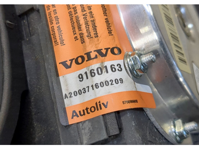 Подушка безопасности водителя  Volvo S70 / V70 1997-2001     