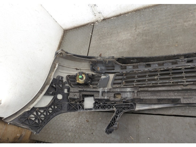 Бампер  Mercedes C W204 2006-2015 передний   